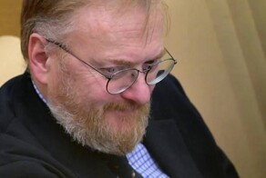 Милонов поделился планами на новогодние каникулы: «Пойду по борделям пройдусь»