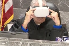 Судья использовал очки виртуальной реальности для реконструкции преступления