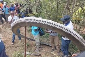 На деревню в Кении упал космический мусор весом почти 500 кг