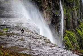 Обратные водопады – вода, устремляющаяся вверх