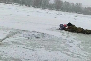 В Нижнем Новгороде неравнодушный прохожий спас провалившуюся под лёд 3-х летнюю девочку