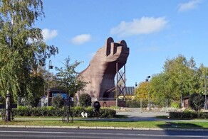 Гигантский деревянный медведь из Свега