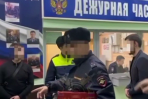 В Краснодаре задержали участников свадебного кортежа, дрифтовавших посреди оживлённой улицы