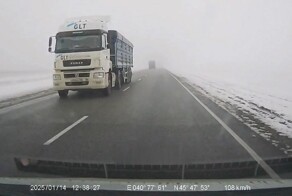 У этих водителей что-нибудь в голове имеется?