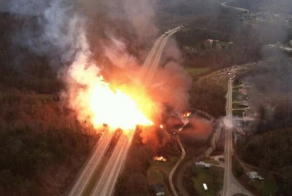 Взрыв газа (7 фото)