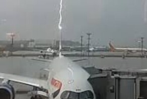 Двухмесячная норма осадков за 2 часа: бразильский город Сан-Паулу накрыла стихия