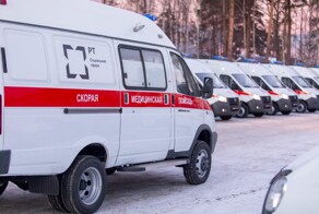 Сотрудники скорой помощи вытолкали пациента из машины и попали под проверку