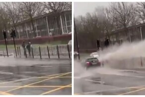 Пешеходы попали в настоящую ловушку на светофоре