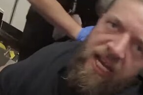 Пьяный британец поплатился за оскорбление стюардессы