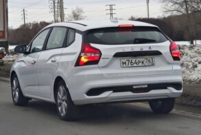 Первое фото Lada Iskra без камуфляжа. Названы новые опции, которые получит автомобиль
