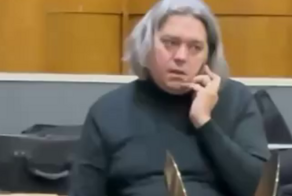 «Это ему не помешало выполнить свои обязанности»: музыкант столичного оркестра показал «работу мечты»