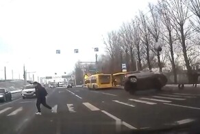 Во всём виновато "биение в руле"