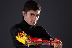 Изобретатель создаёт протезы из Lego