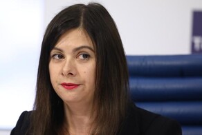 Чиновница Минпросвещения, предлагавшая организовать «романтическую атмосферу» в школах, уволилась по собственному желанию