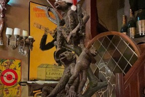 Ин'т Эпжен – уникальный бар, где в старину принимали оплату необычной валютой