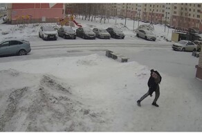 Странные танцы на улице в Нижнекамске