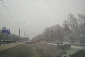 Хотел поближе рассмотреть аварию