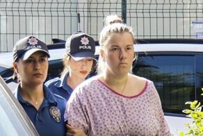 Россиянку, бросившую в Турции новорождённую дочку, приговорили к 15 годам тюрьмы
