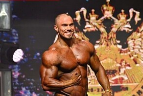 С флагом и гимном: российские бодибилдеры выступят на чемпионате Европы