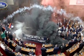 В парламенте Сербии между депутатами произошла серьёзная потасовка