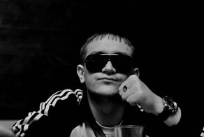 Российский рэпер упомянул в песне полицейских и попал под проверку