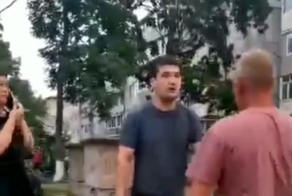 Мигранту в Артёме, оскорблявшему русских по национальному признаку, присудили 3,3 года колонии