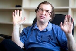 С основателя финансовой пирамиды МММ Сергея Мавроди прекратили взыскание долгов из-за отсутствия наследников