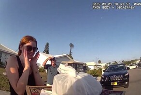 Во Флориде курьер не смог доставить пиццу: ему препятствовала огромная рептилия