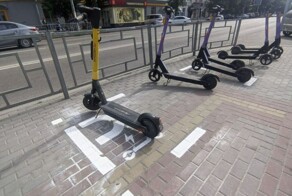 Электросамокатчиков хотят приравнять к водителям с обязательным получением водительских прав