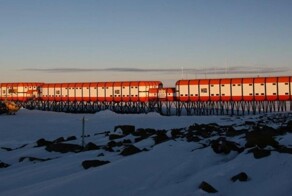 Угрозы убийством и сексуальное насилие: застрявшие в Антарктиде учёные просят помощи