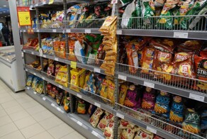 В Госдуме оценили идею продажи чипсов несовершеннолетним по паспорту