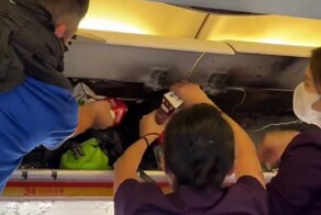 Самолет совершил аварийную посадку после пожара в салоне