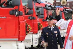 Пастор придумал, как привлечь молодежь в церковь, вот только его за это уволили
