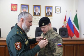 Адама Кадырова наградили очередной медалью