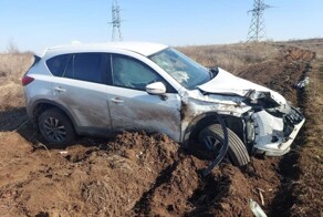 Девушка не вписалась в поворот