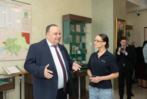 "Да выдайте ей сразу и диплом!": блогер Валя Карнавал без экзаменов стала студенткой Финансового университета, чем разозлила абитуриентов