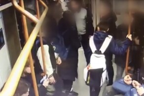 Мужчина ударил в метро шумного подростка
