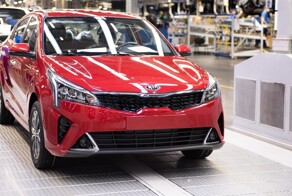 Kia возвращается в Россию. Компания поставила план по продажам на 2025 год