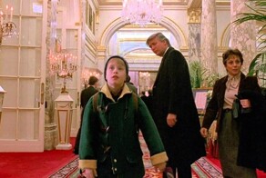 «Меня посчитают непригодным для жизни в США»: режиссёр фильма «Один дома 2» признался, что хочет вырезать сцену с Дональдом Трампом, но боится мести президента