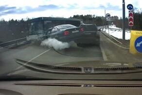 Водители BMW умеют нормально ездить?