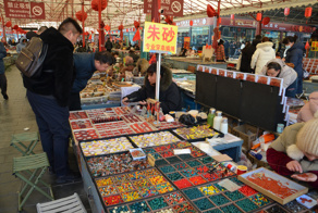 Главный блошиный рынок Китая. Там можно оставить целое состояние!