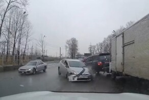 "Чего ты плачешь-то? Жива! Всё нормально"