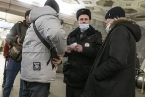 "20 тысяч - и свободен!": в Санкт-Петербурге накрыли банду полицейских, отпускавших за взятки мигрантов