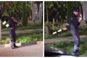 Парень переоделся в форму ГАИшника, взял жезл и отправился в центр города "регулировать движение"