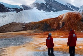 Кровавый водопад: затерянный мир во льдах Антарктиды