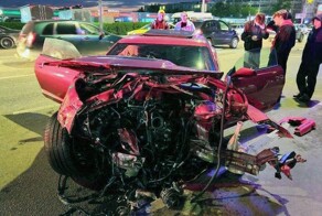 В Туле депутат на Chevrolet Camaro вылетел на встречную полосу и устроил массовое ДТП