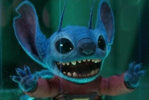 Пришелец Стич напугал посетителей кинотеатров