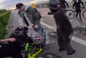 В Самаре мужчина несколько раз ударил 13-летнего велосипедиста