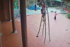 Непокорная вьетнамская стремянка