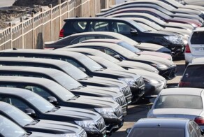 Западные автогиганты пошли в обход санкций для возврата в Россию